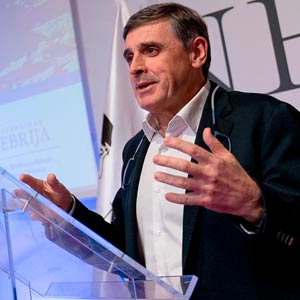 Strategic Management of Smart Tourism Destinations
